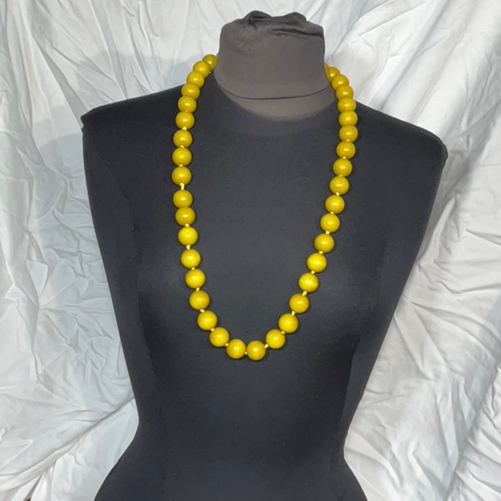 Erwin Pearl wooden yellow bead necklace